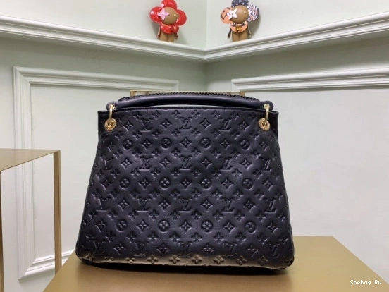 LOUIS VUITTON ARTSY 0809